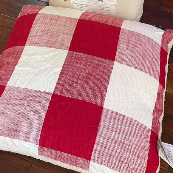 NWT Bee & Willow Buffalo Check Euro Pillow 26” - Picture 10 of 14
